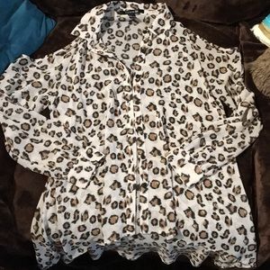 NWOT Forever 21 Open Shoulder High-Low Top